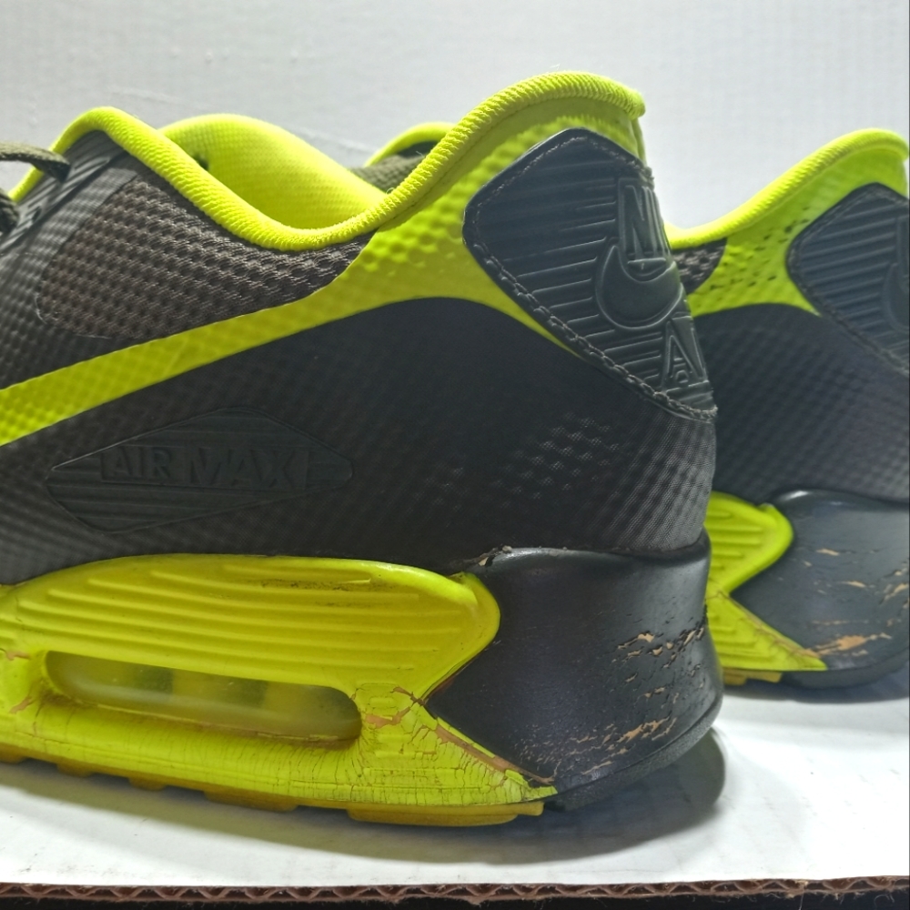 Size 10.5 - Nike Air Max 90 HYP PRM Cargo Khaki